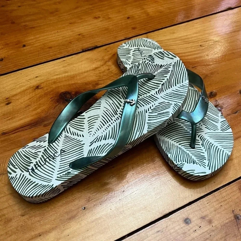 Women’s Nautica sandals - Picture 4 of 7